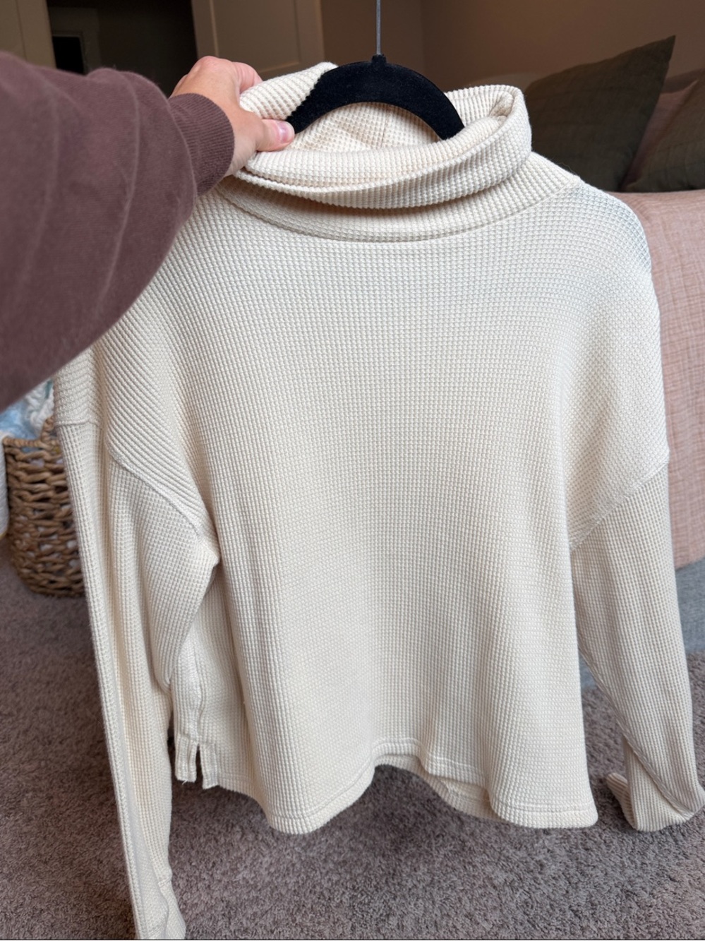 Abercrombie & Fitch Cream Waffle Knit Turtleneck cropped Sweater